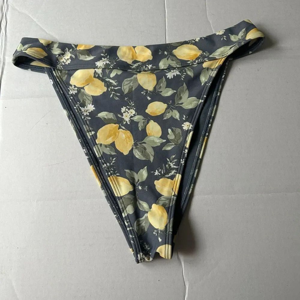 Abercrombie & Fitch Lemon Print High Leg Cheeky Bikini Bottom sz M